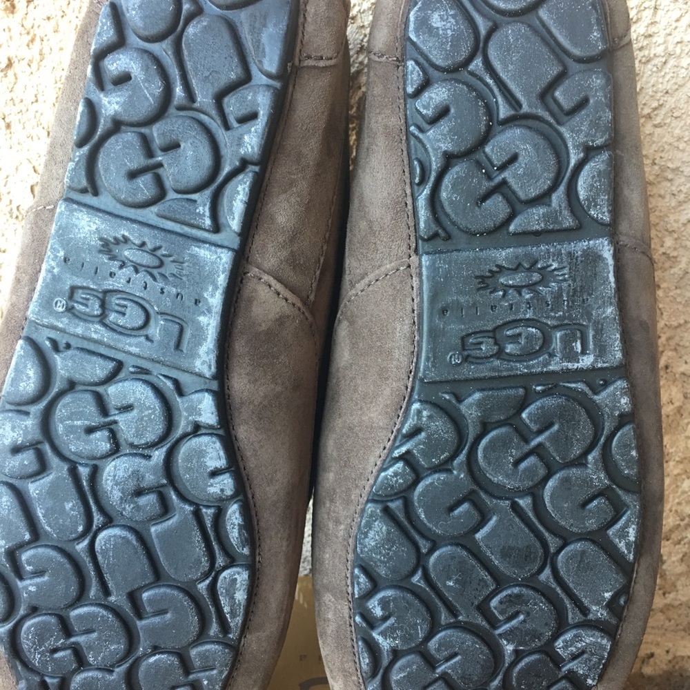 Mens UGG slippers size 8 / scuffed up - Picture 3 of 5